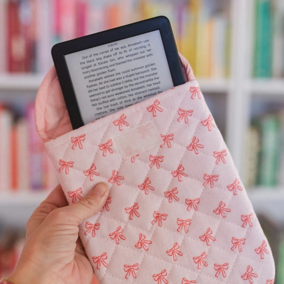 Pink Bows Quilted e-Reader Case