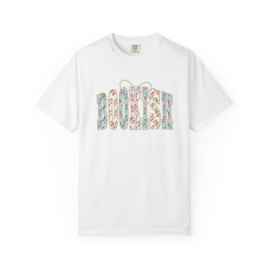 Bookish with Pearls T-shirt