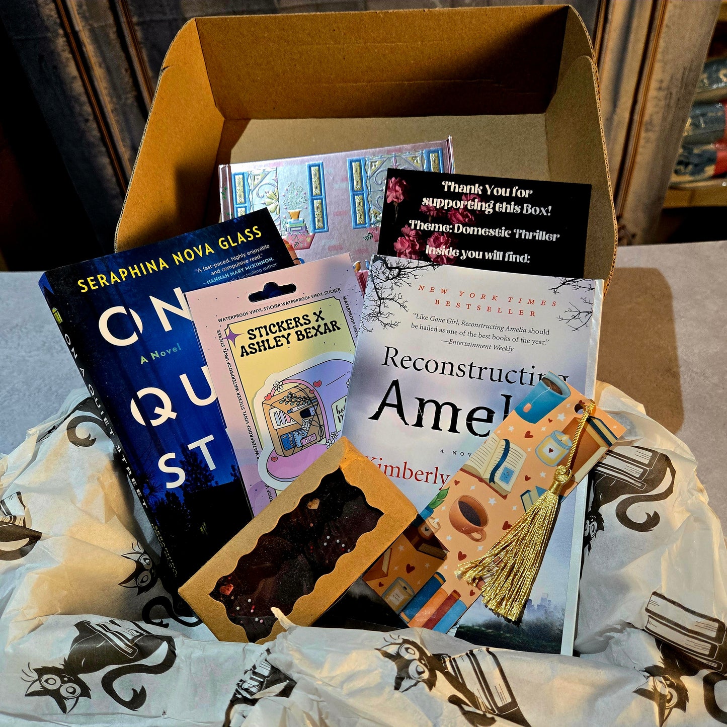 Quarterly Mystery/Thriller Book Box