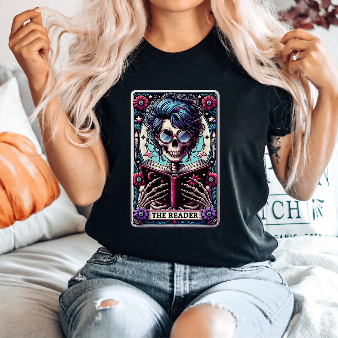 The Reader Tarot Card T-shirt