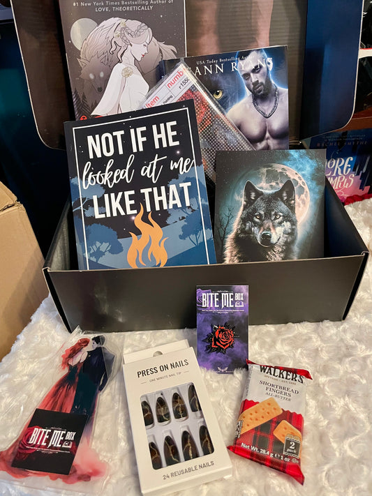 The FLINGS WITH FANGS Paranormal Romance BOOK BOX
